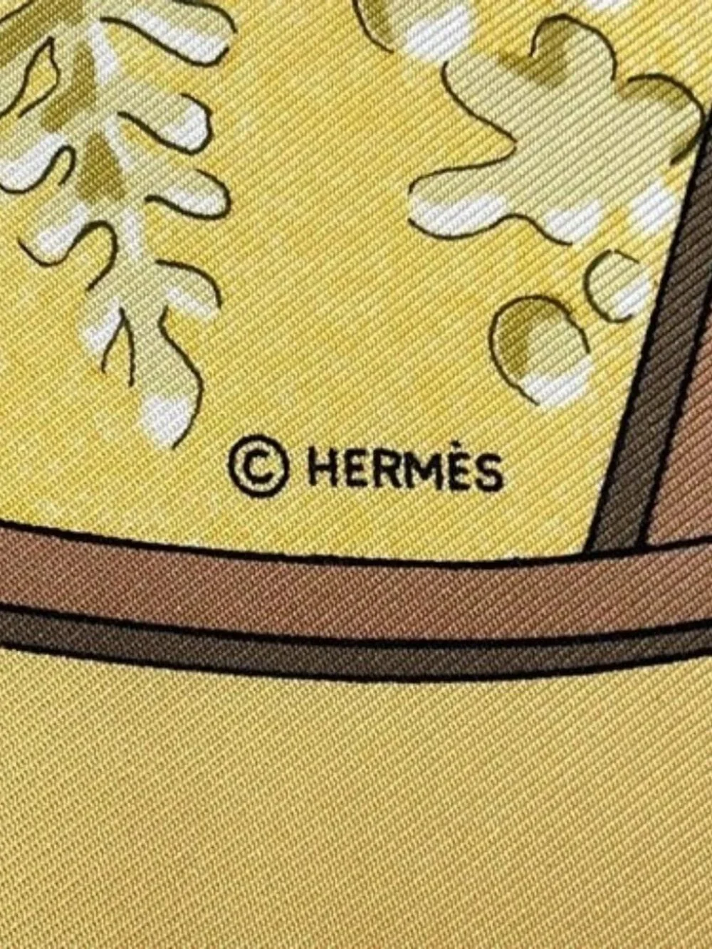 HERMES Carre 90 Yellow Green Multi Scarf - Picture 2 of 5